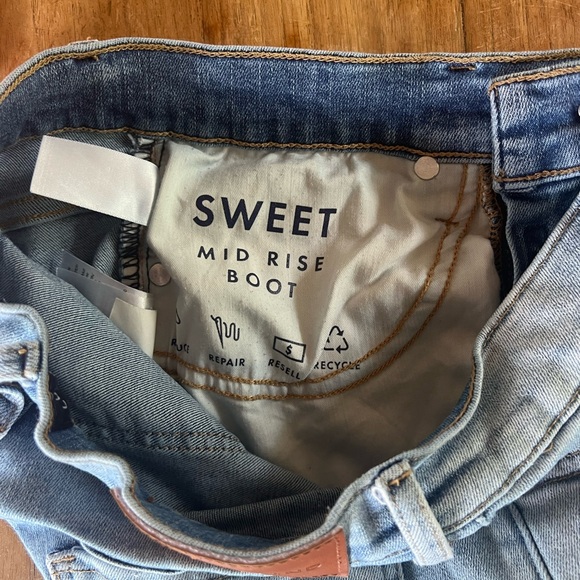 Lucky Brand midrise sweet boot - Picture 2 of 4